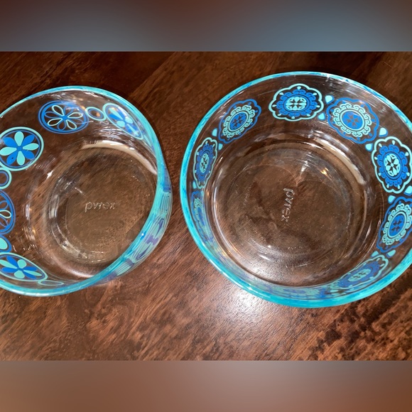 Pyrex Blue Flower Tupperware - Picture 5 of 6